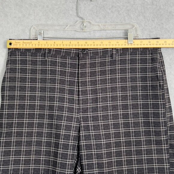 PGA Tour Men's Black Plaid Flat Front Golf Shorts Size 38 Lightweight Sporting - Picture 6 of 10